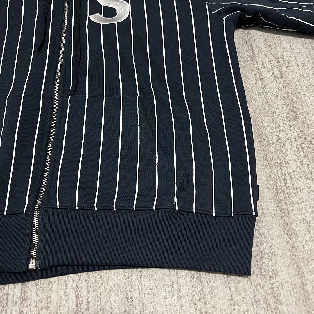 Supreme White Line Hoodie - Image 5