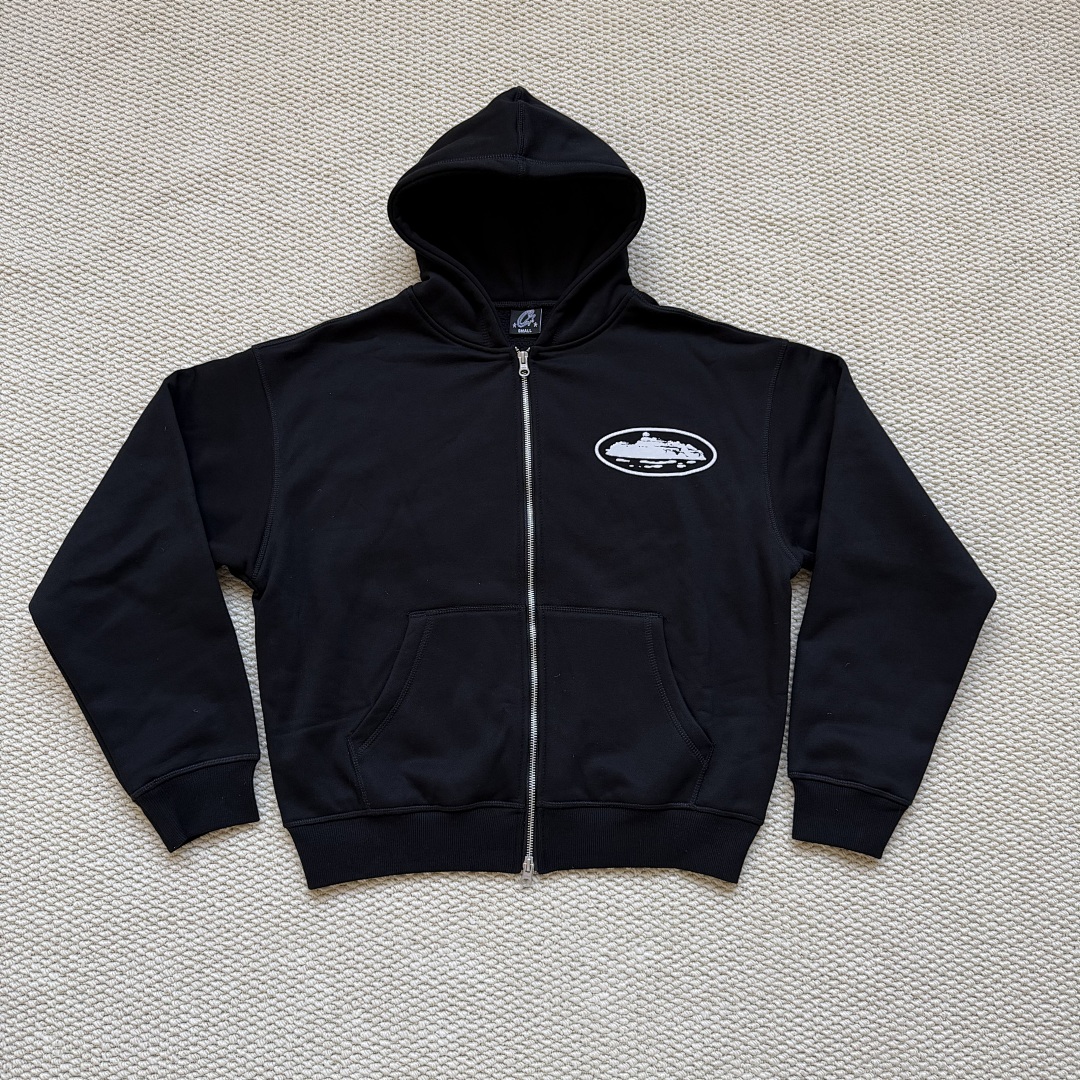 Corteiz logo tracksuit Black color - Image 4