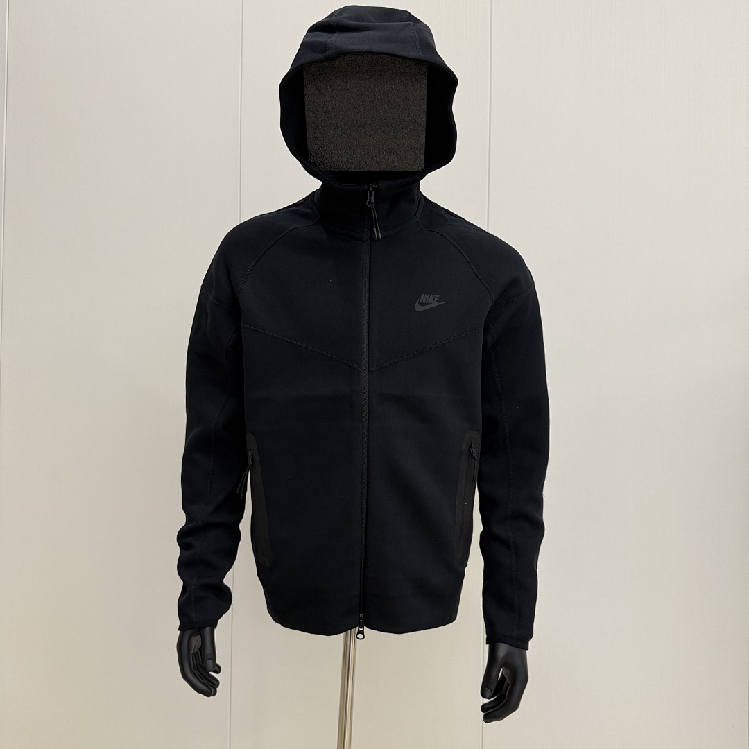 Nike Tech Fleece Classic Baggy Tracksuit - Image 3