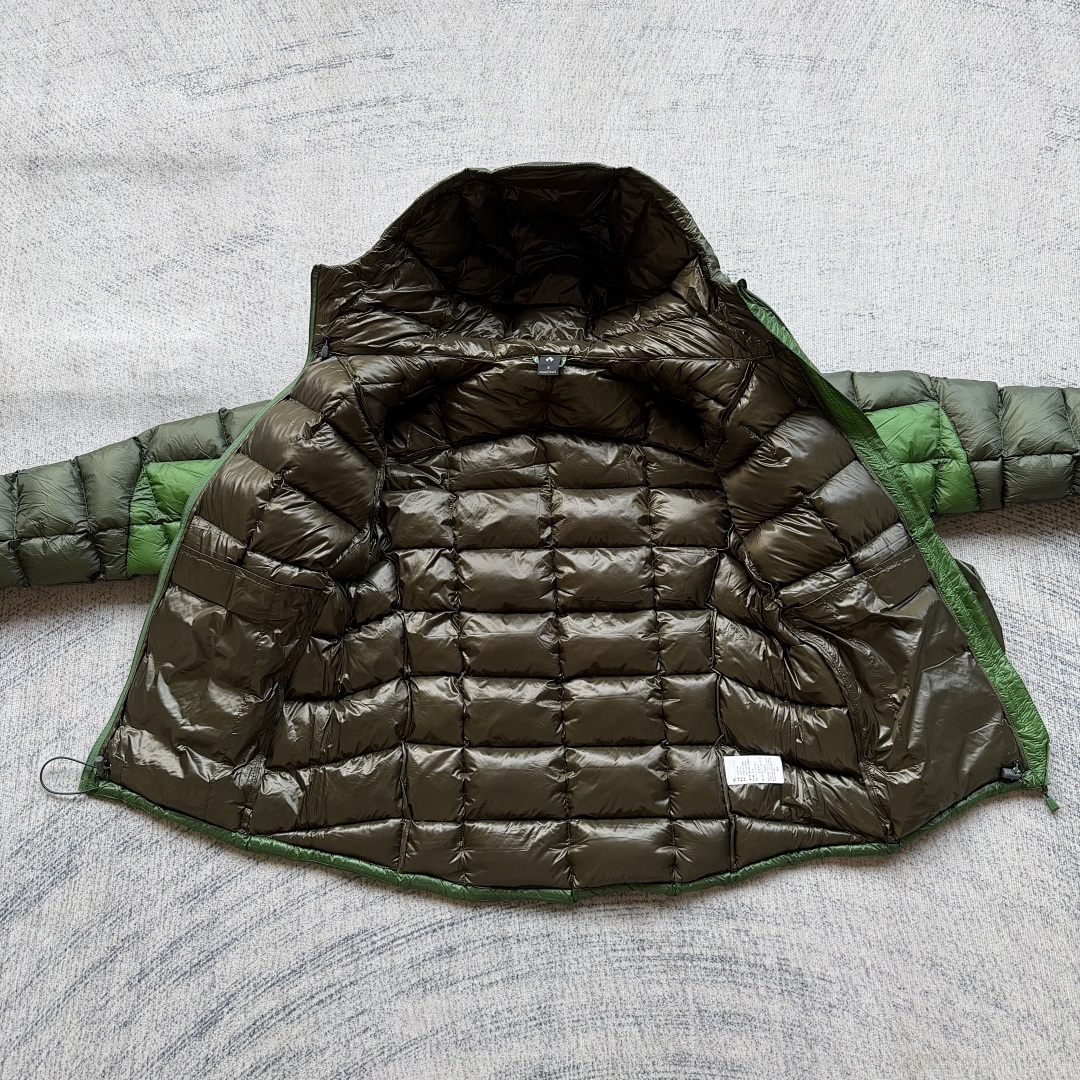 Montbell Green Puff Jacket - Image 10