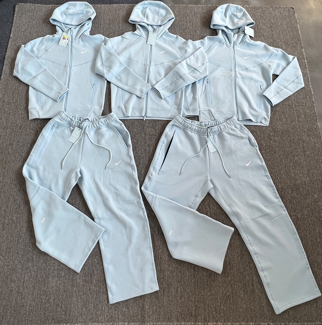 Nike Tech Fleece Tracksuit (Baby Blue) - Image 4