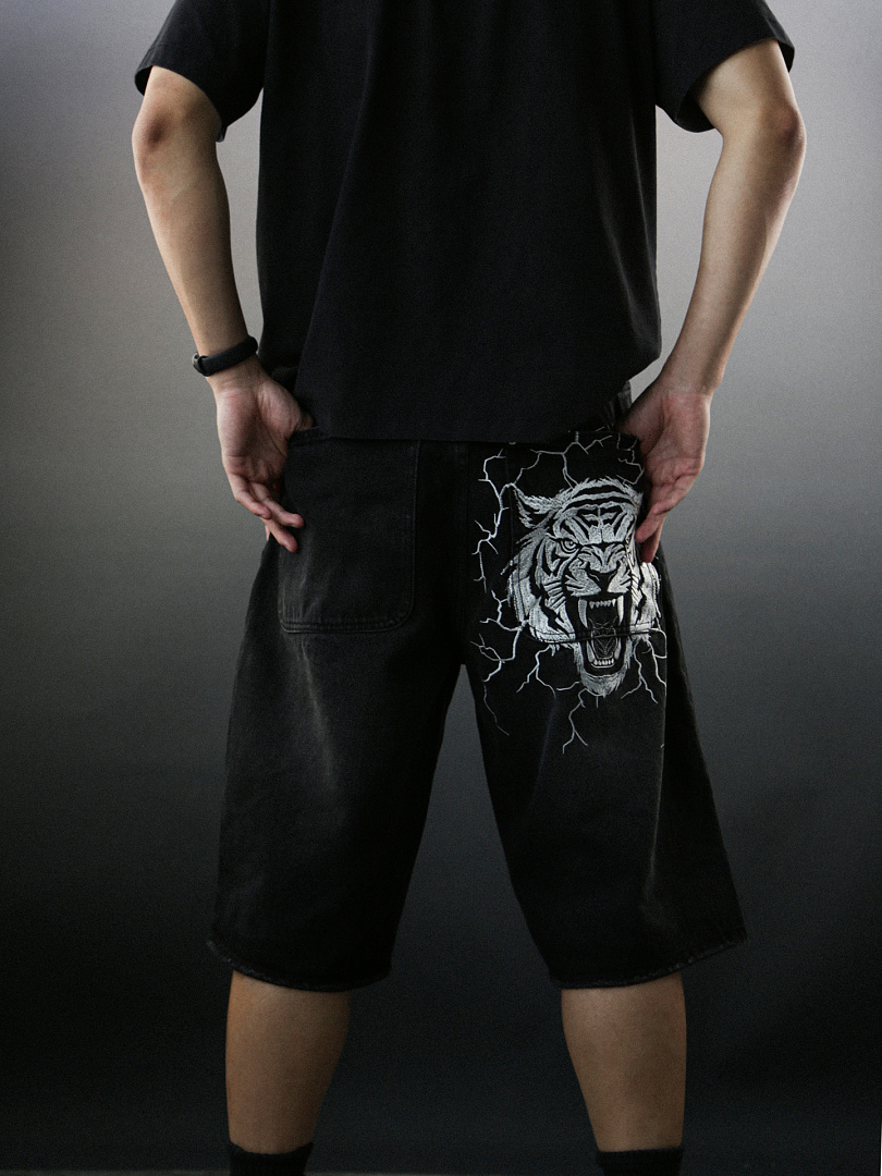 Mobius Tiger Jorts - Image 5