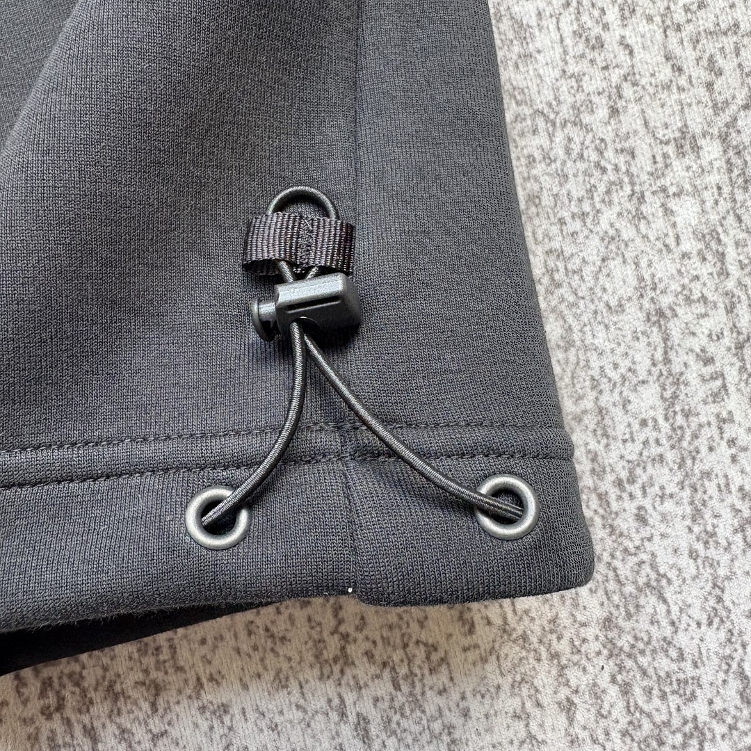 Nike New Tech Fleece (Black) - Image 17