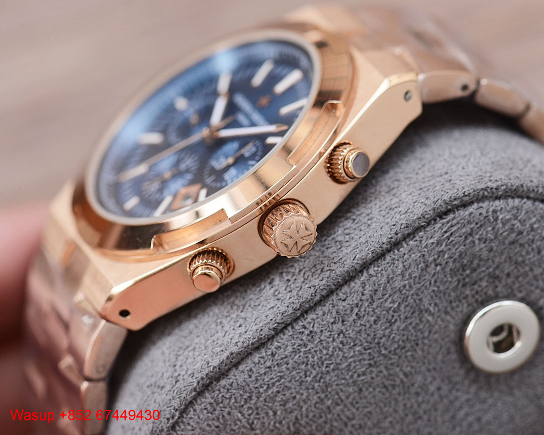 On Running Vacheron Constantin Overseas Chronograph 5500V Stainless Steel Black Dial - Image 4