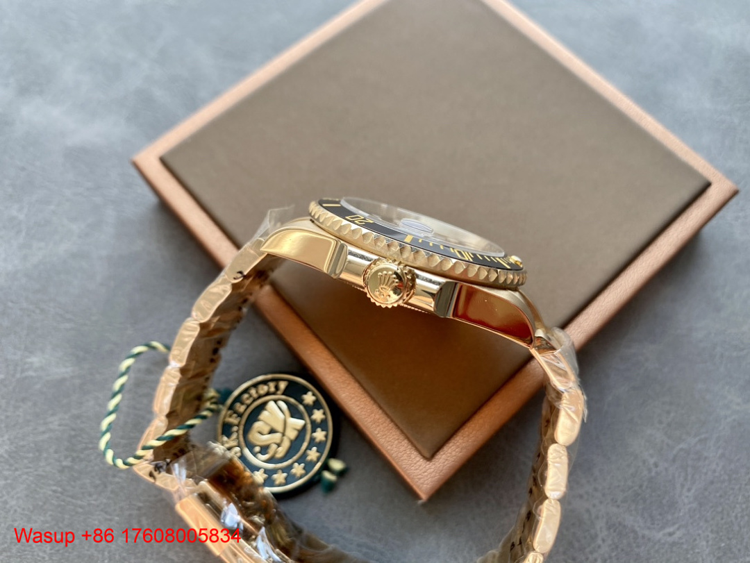 Other Rolex Submariner Full Gold Black Dial - Image 5