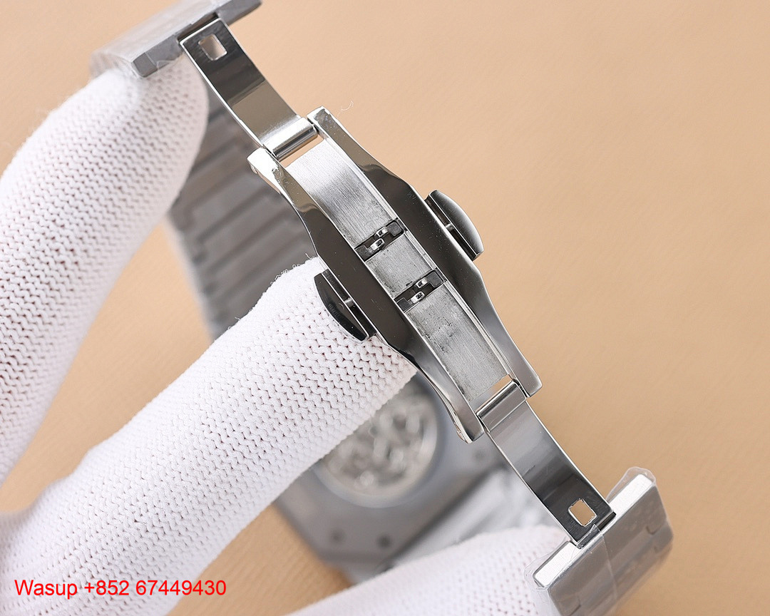 Other Bulgari Octo Finissimo Titanium Green Dial - Image 3