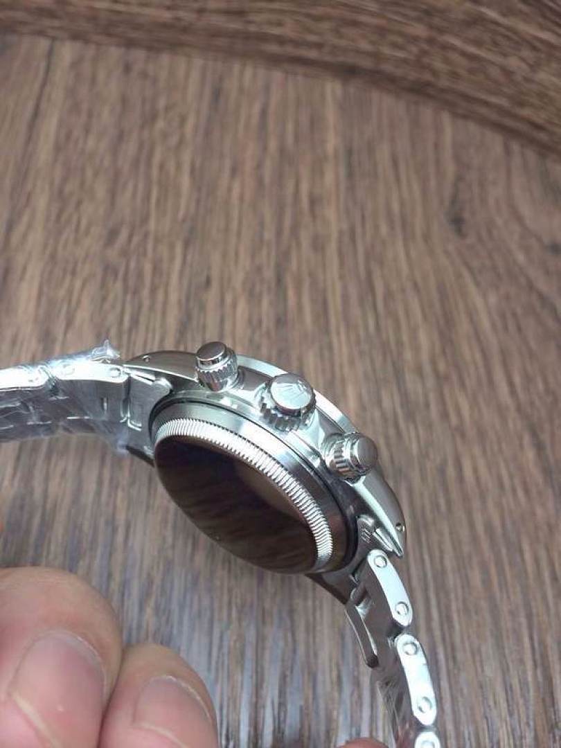 On Running ROLEX - Image 4