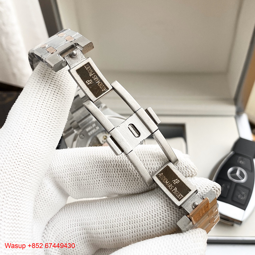 Other Audemars Piguet Royal Oak 15400ST Two Tone Black Dial - Image 2