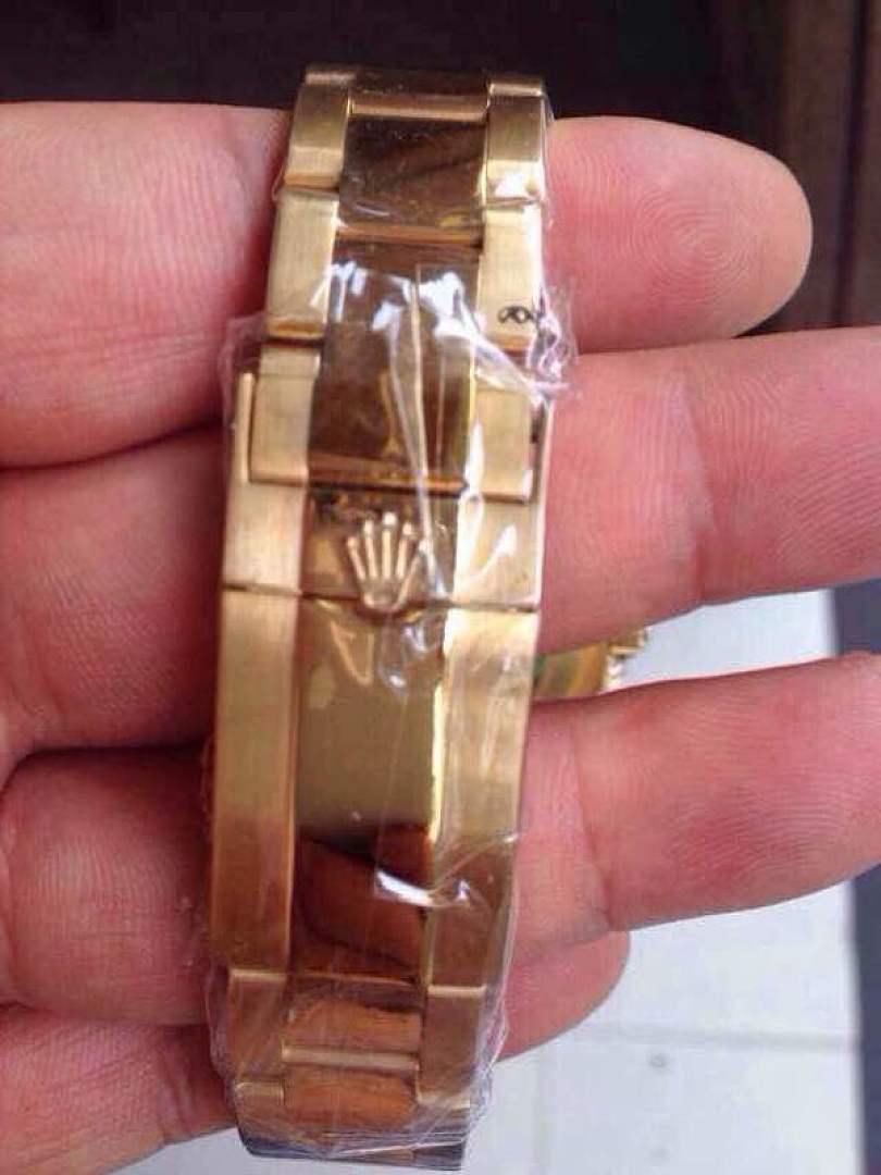 On Running ROLEX - Image 9