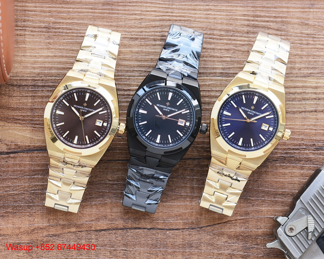 On Running Vacheron Constantin Overseas 4500V Gold Green Dial - Image 4