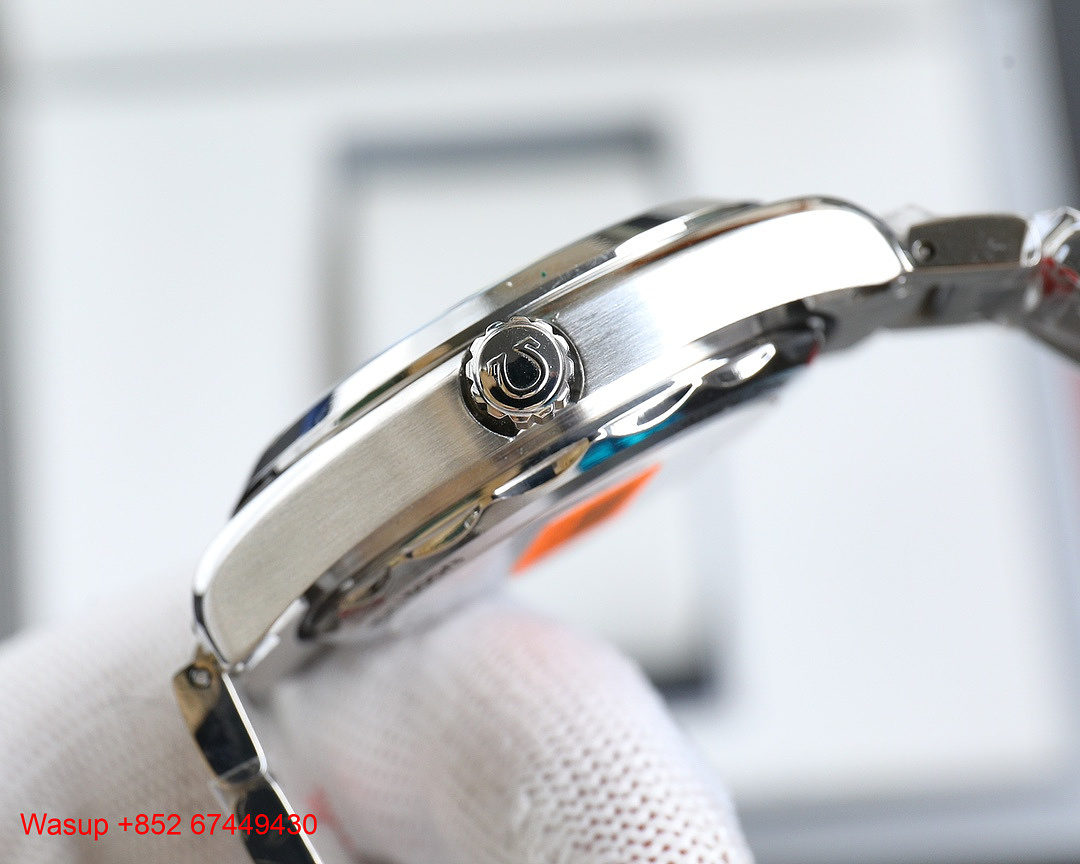 Other Omega Seamaster 150M White Dial Yellow Hand Steel Band - Image 3