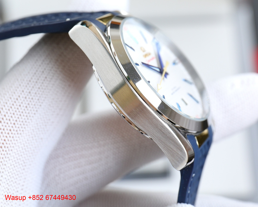Other Omega Seamaster 150M White Dial Yellow Hand - Image 2