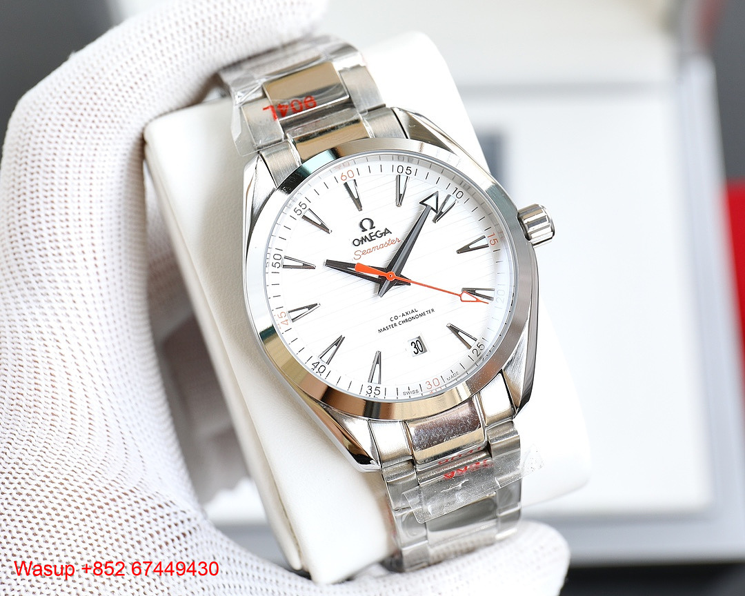 Omega Seamaster 150M White Dial Red Hand Steel Band, photo 1