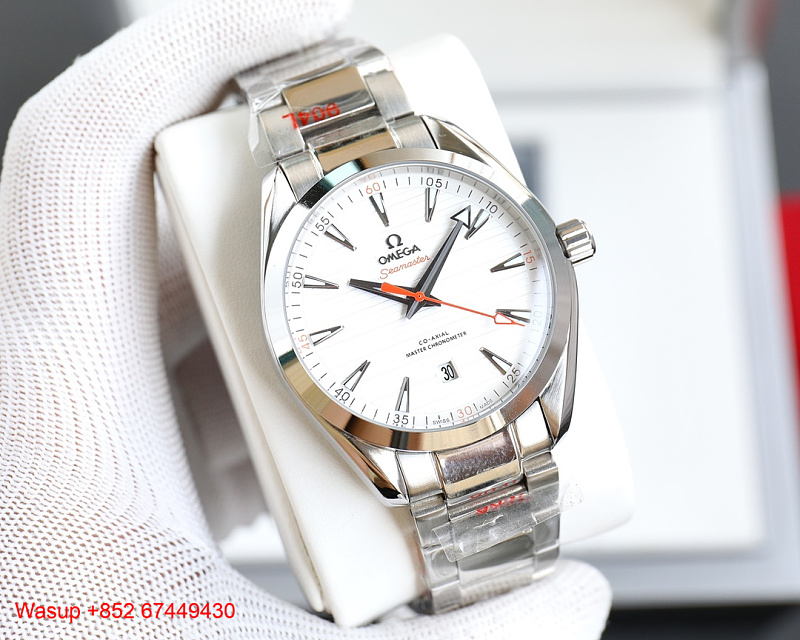 Omega Seamaster 150M White Dial Red Hand Steel Band, photo 1