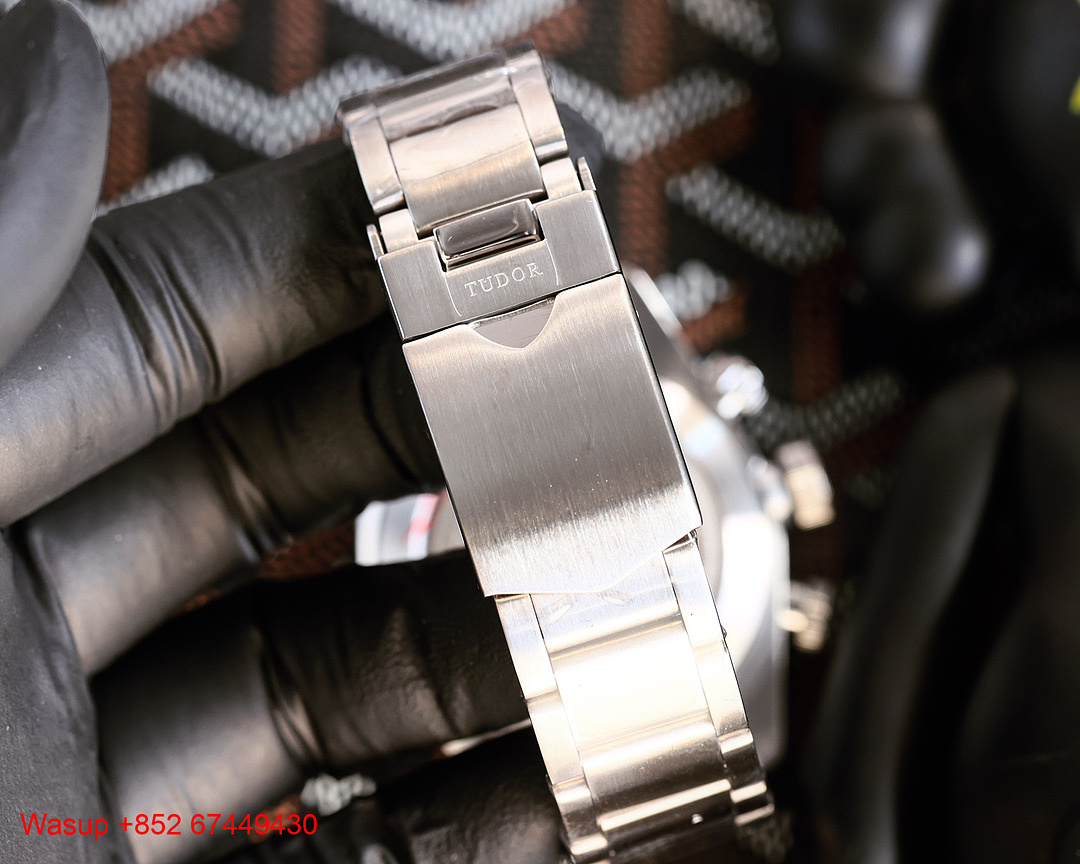 Other Tudor Black Bay Chrono M79360N White Dial - Image 2