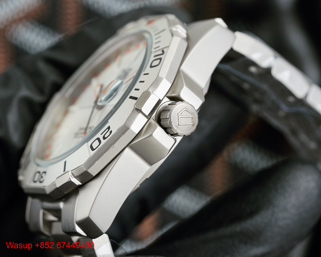 Other Tag Aquaracer 300M Bamford Black Dial - Image 6