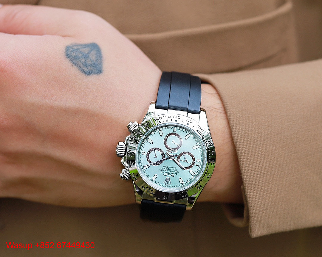 On Running Rolex Cosmograph Daytona Steel Bezel Ice Blue Dial - Image 5