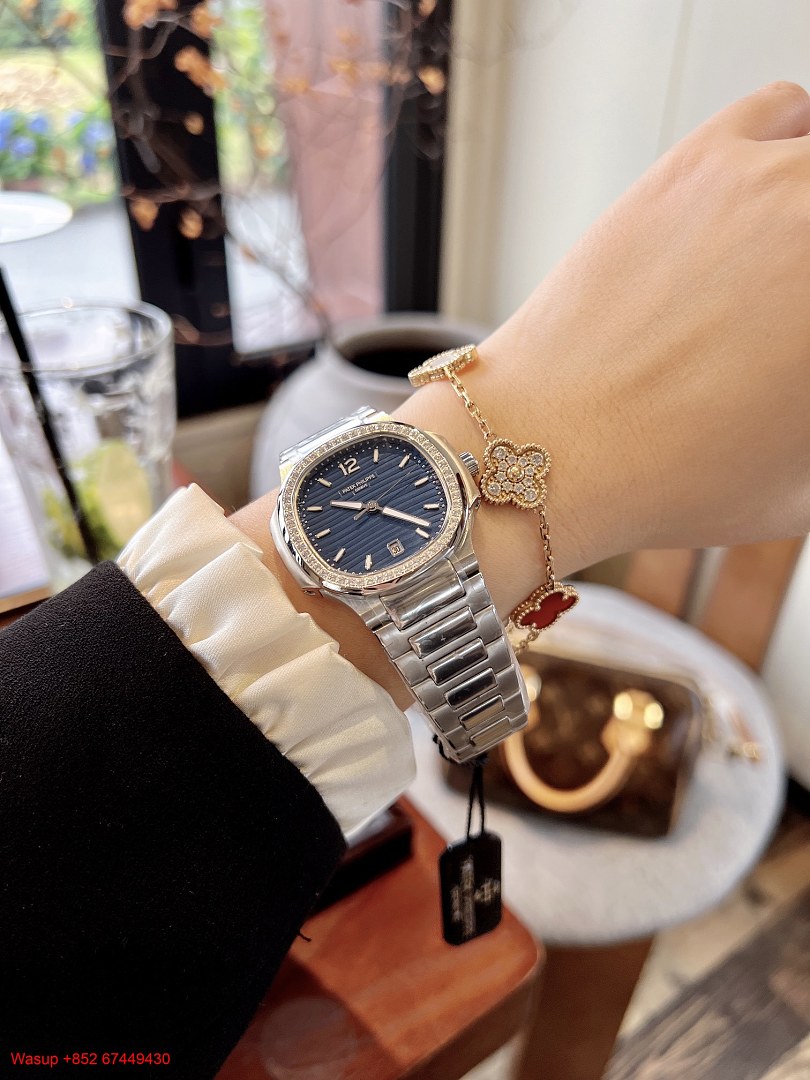 Other Patek Philippe Nautilus 7118 White Dial Diamond Bezel - Image 5