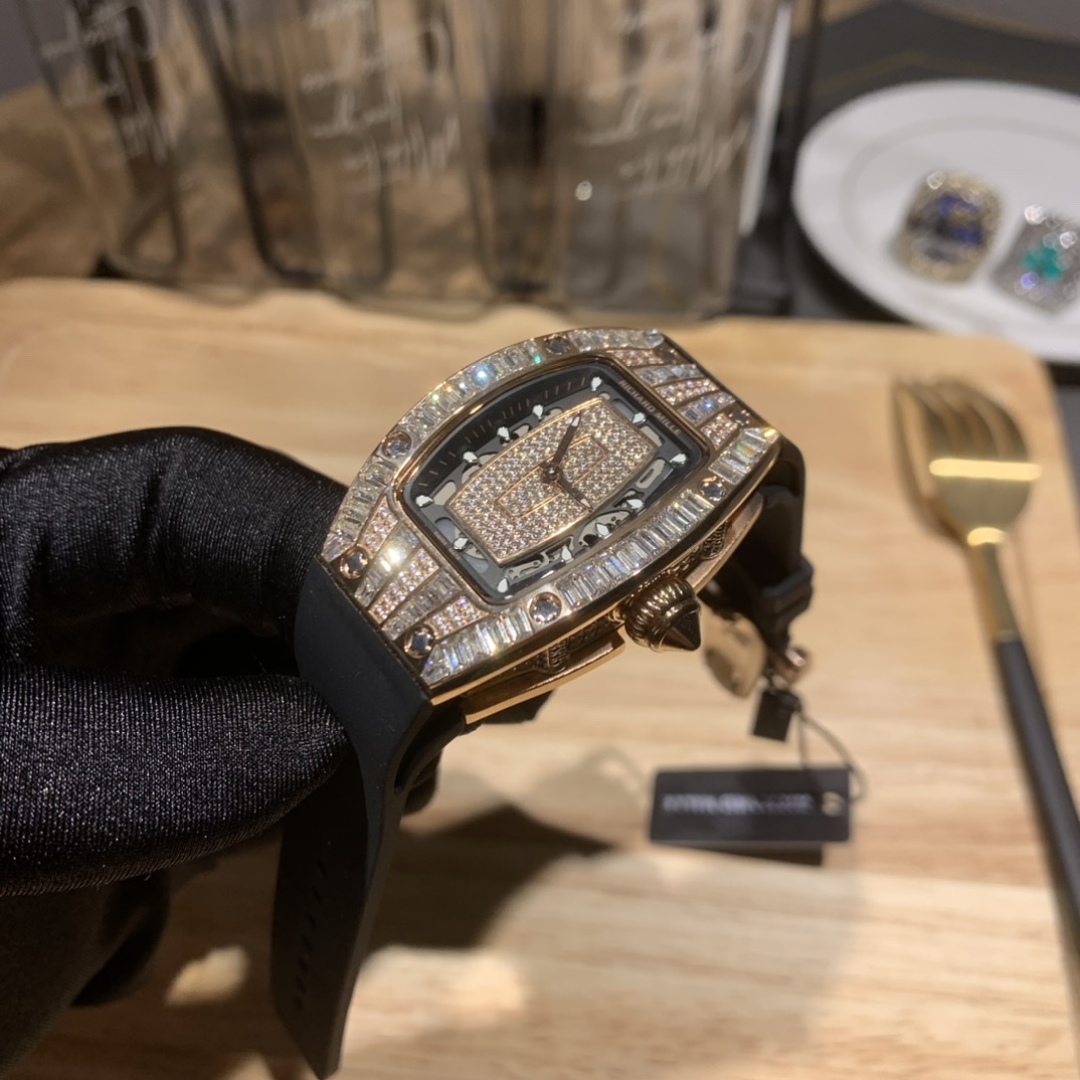 Chanel 76 - Image 5