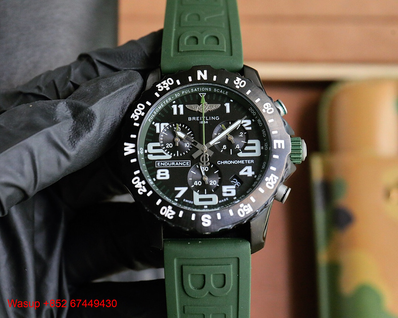 Breitling Endurance Pro X82310D31B1S1 Green Dial, photo 1