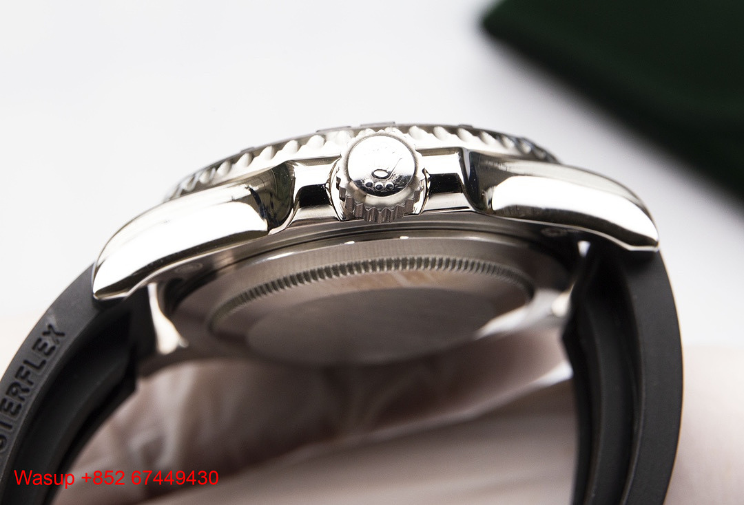 Chanel Rolex Yacht Master Two Tone Gold Dial - Image 4