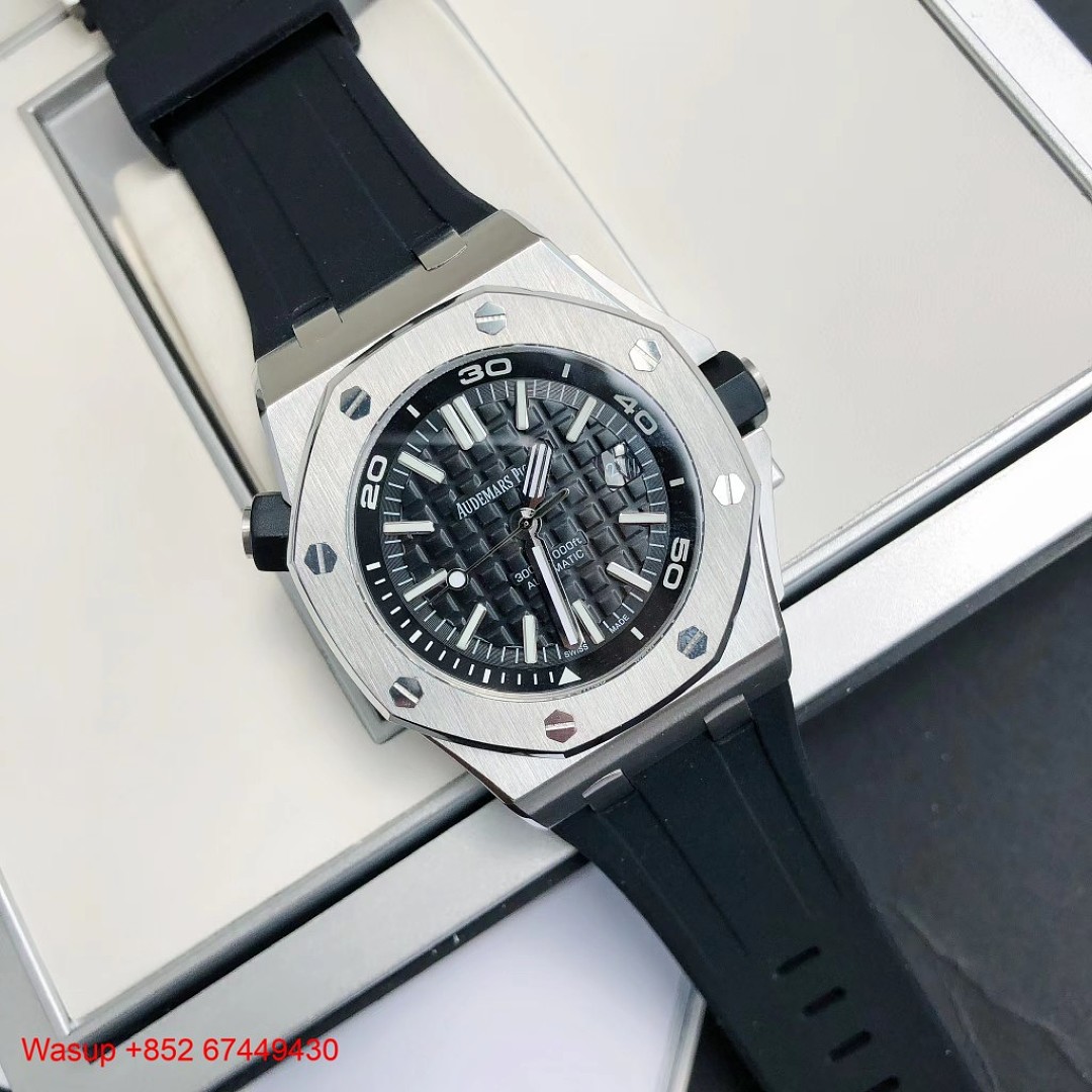 Other Audemars Piguet Royal Oak Offshore 15720ST Stainless Steel Black Dial - Image 6