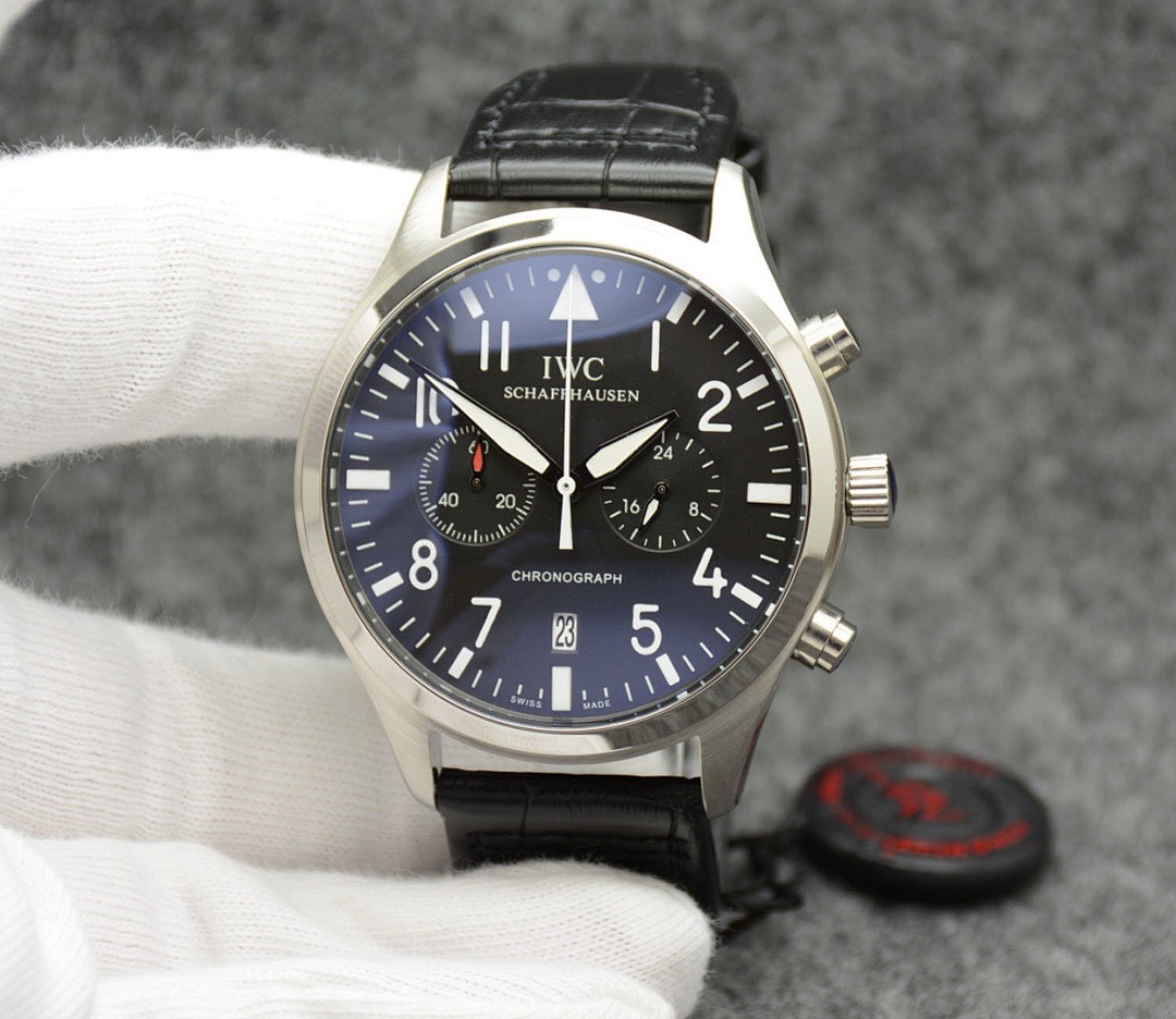 IWC 5, photo 1
