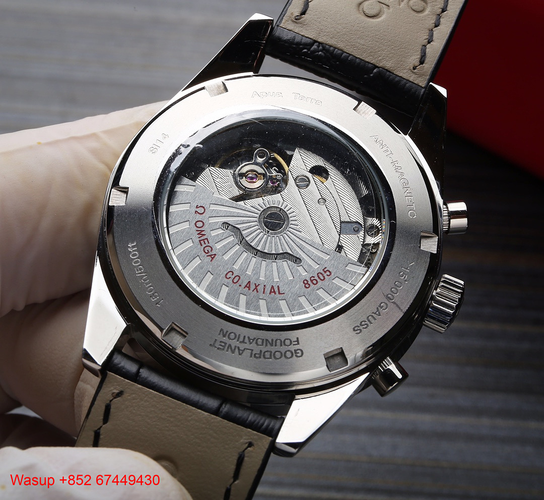 Other Omega Speedmaster Moonphase White Dial Gold Bezel - Image 2