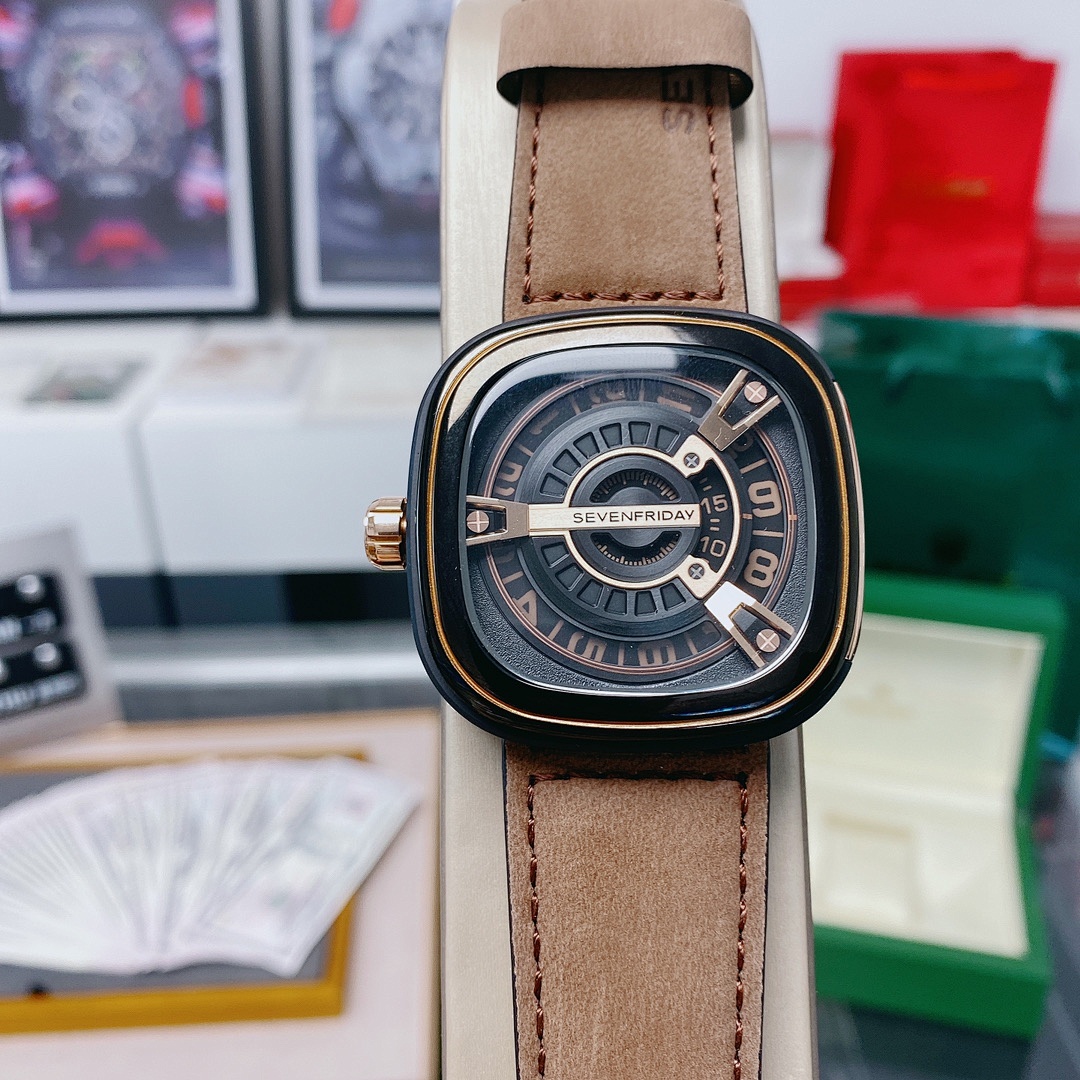 SevenFriday, photo 1
