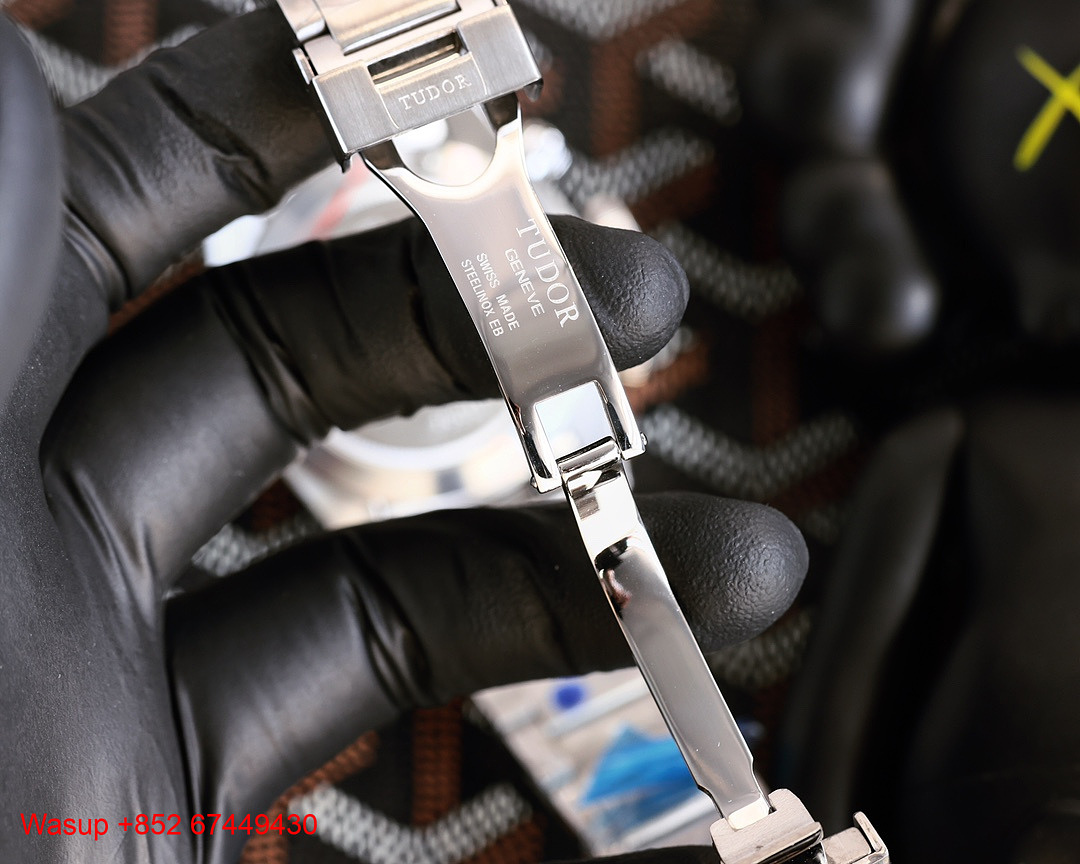Other Tudor Black Bay Chrono M79360N Dial - Image 2