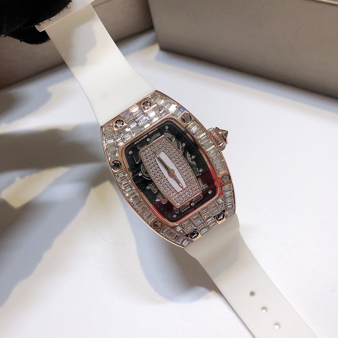 Chanel 22 - Image 4