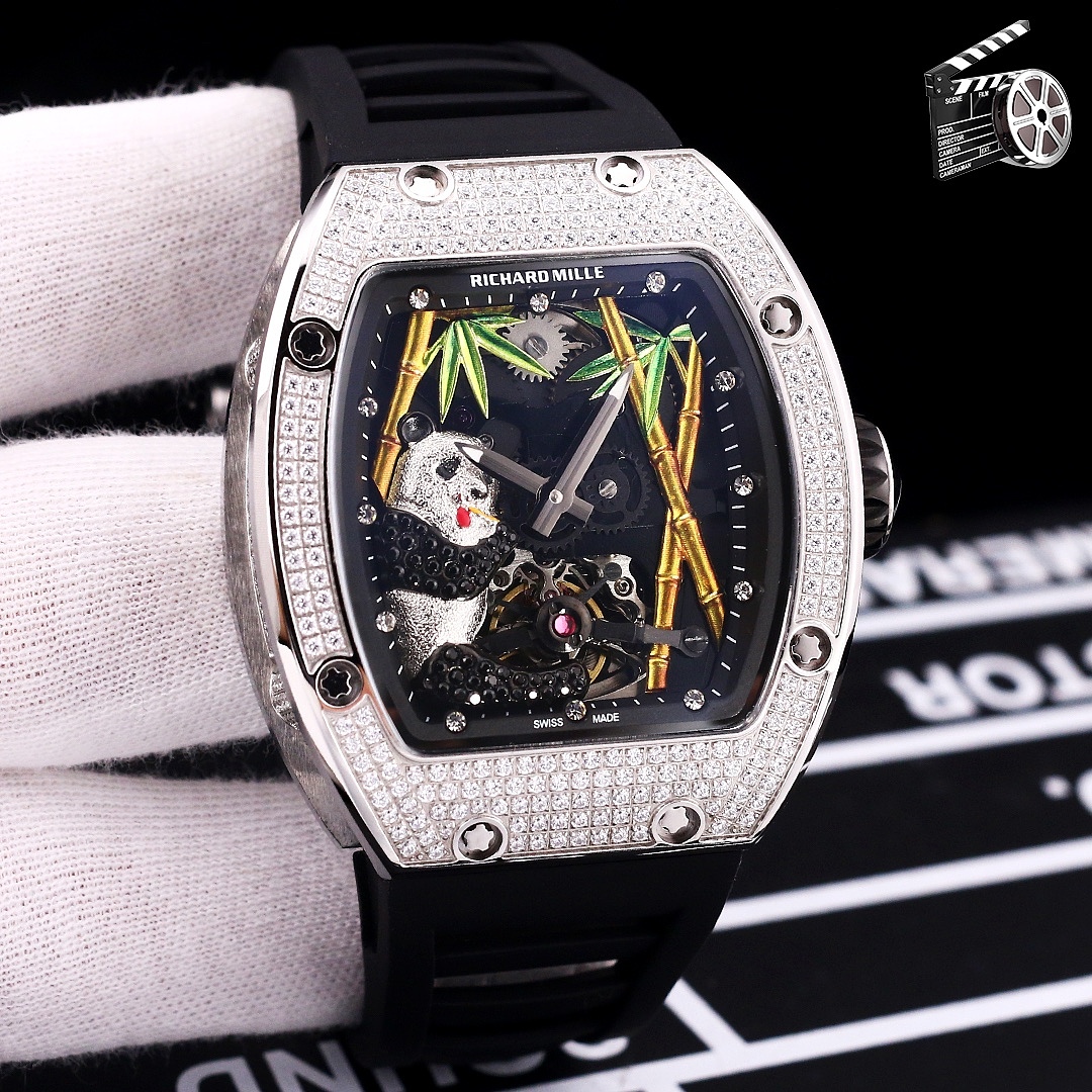 Chanel 135 - Image 2