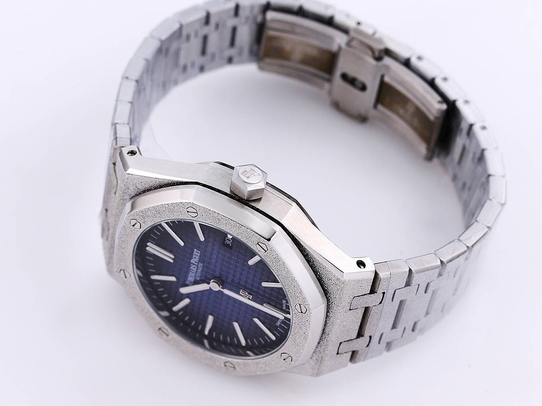 Other Audemars Piguet Royal Oak 15400ST.OO.1220ST.03 Smooth Green Dial - Image 7