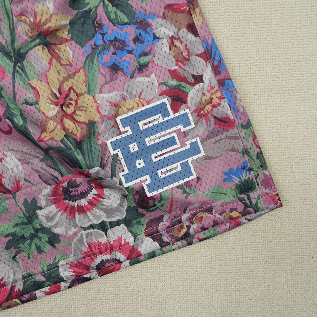 Chanel 80 Eric Emanuel EE Basic Short Wallpaper/Blue - Image 6