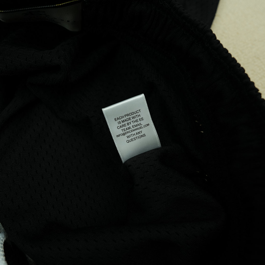 Chanel 80 Eric Emanuel EE Basic Short (SS23Black/Red) - Image 11
