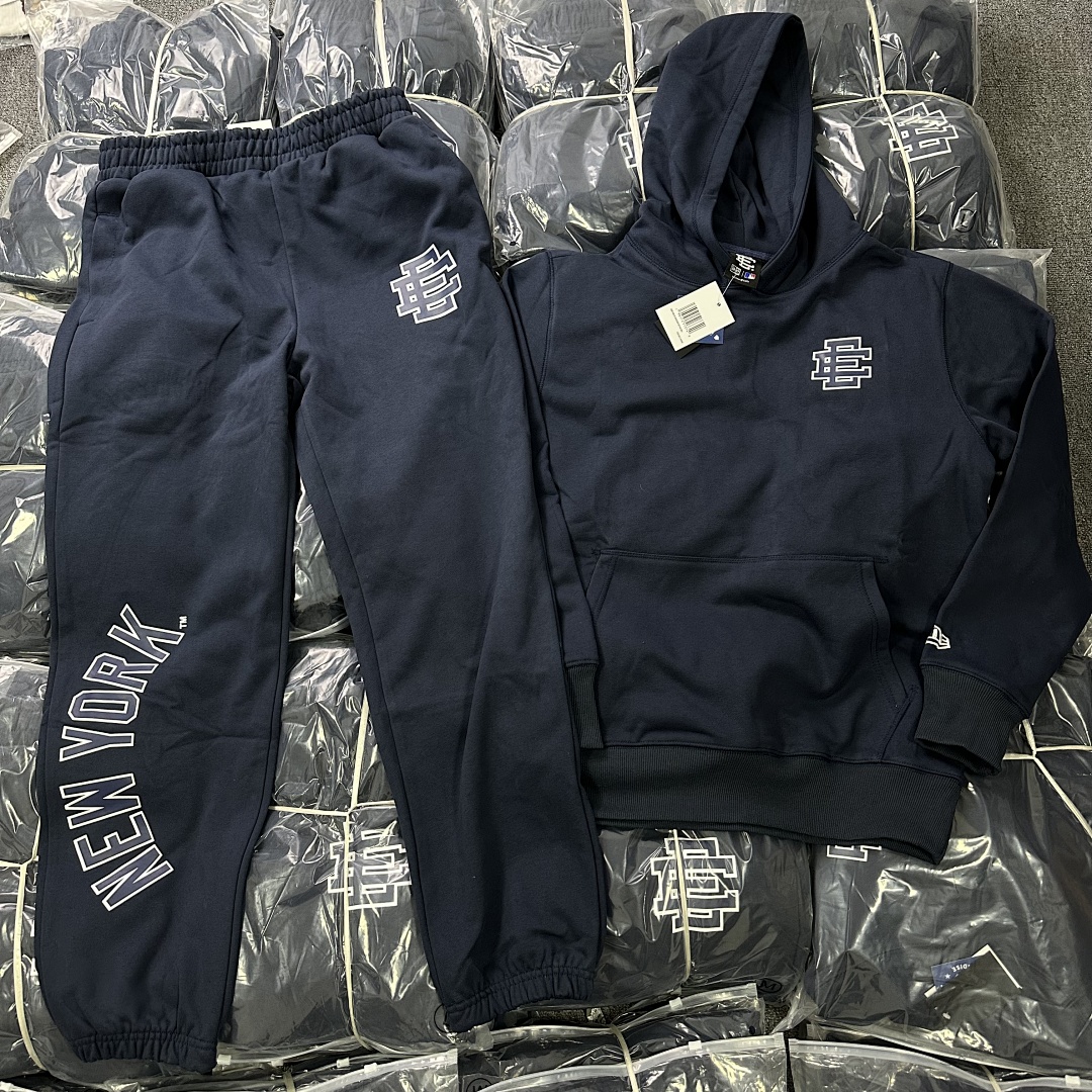 Other 100 Eric Emanuel New York Yankeees NE Hoodie - Image 3