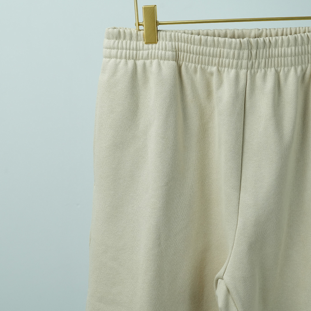 On Running Jacquemus Le Pants (Light Beige) - Image 6