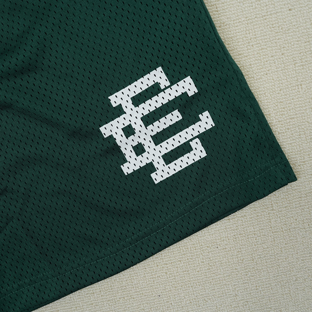 Chanel 80 Eric Emanuel EE I Love New York Short Green/White - Image 16