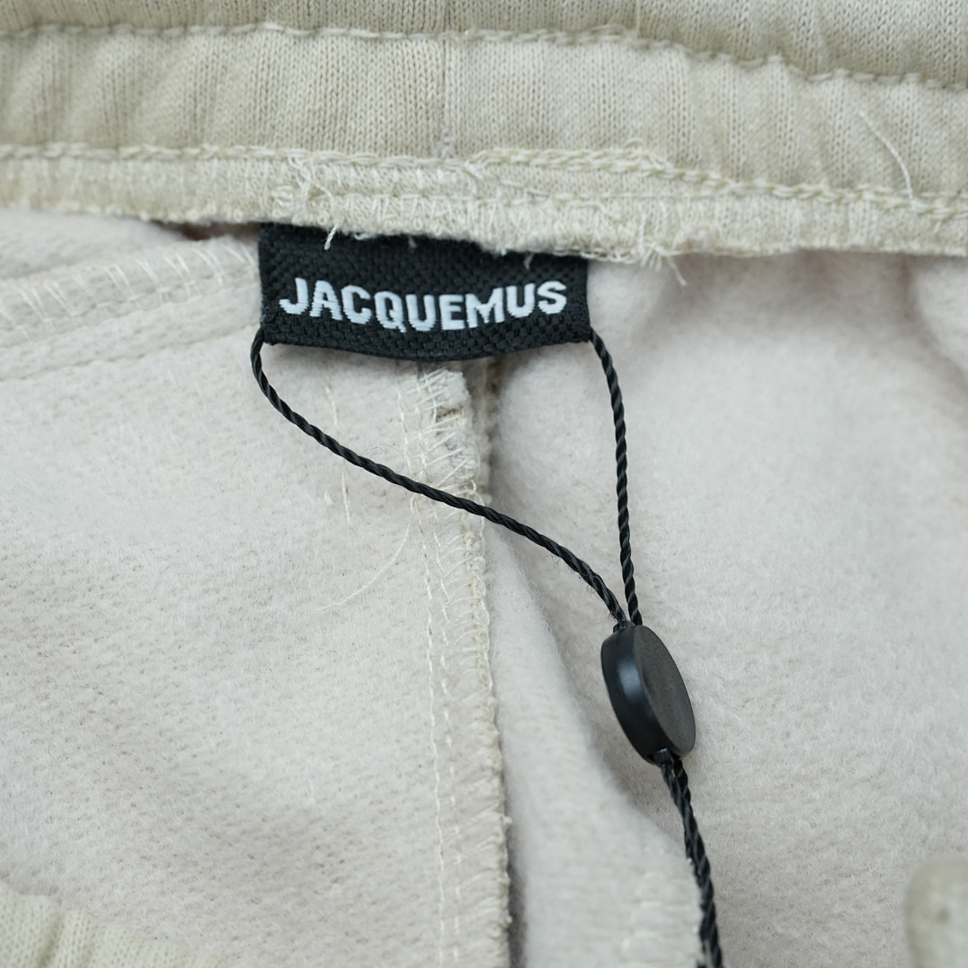 On Running Jacquemus Le Pants (Light Beige) - Image 13