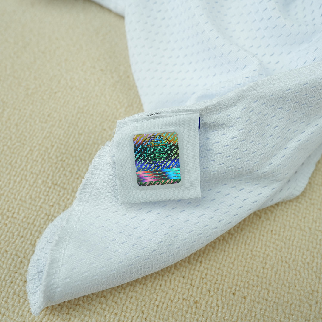 Chanel 80 Eric Emanuel EE Basic Short SS23White/Navy (Blue) - Image 9
