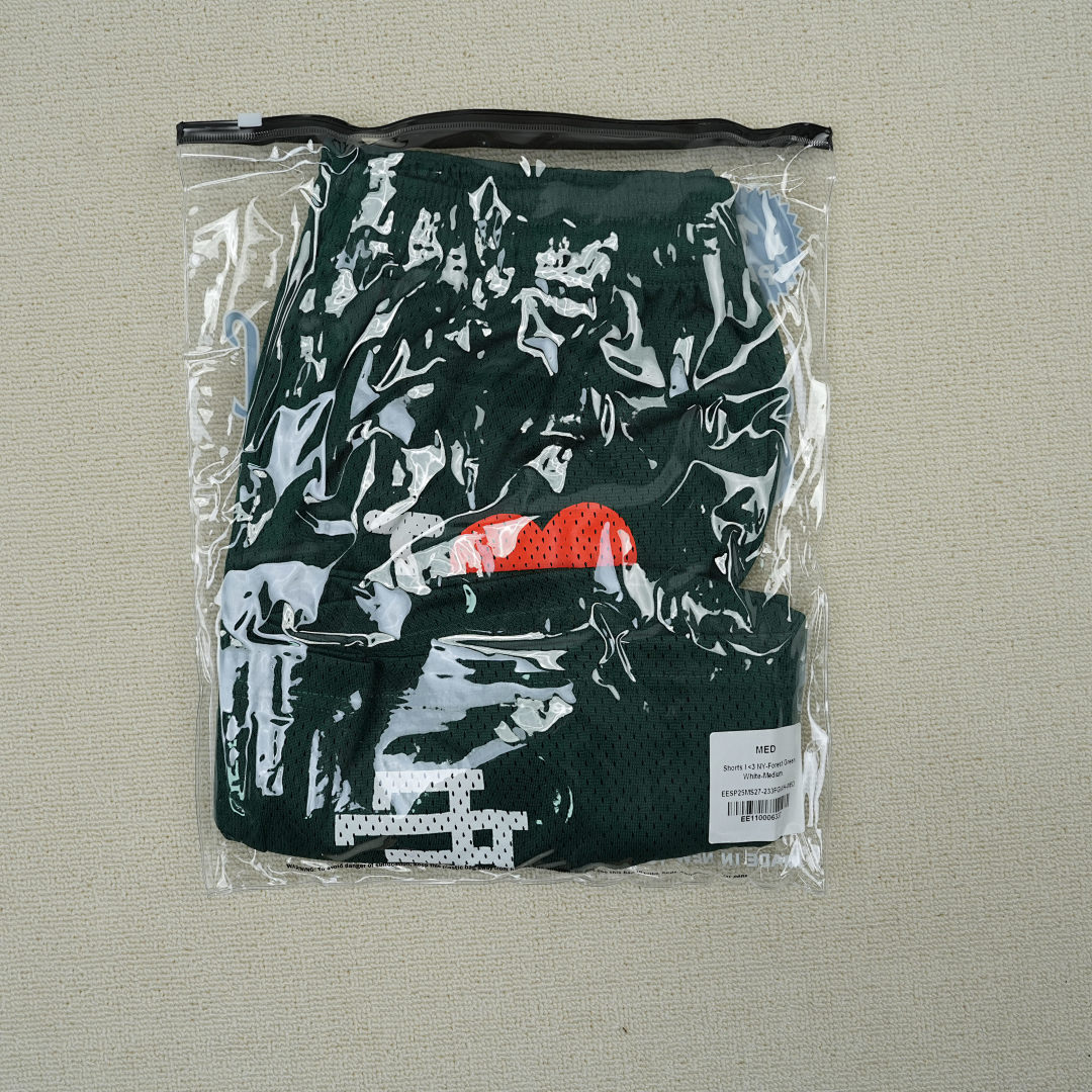 Chanel 80 Eric Emanuel EE I Love New York Short Green/White - Image 3