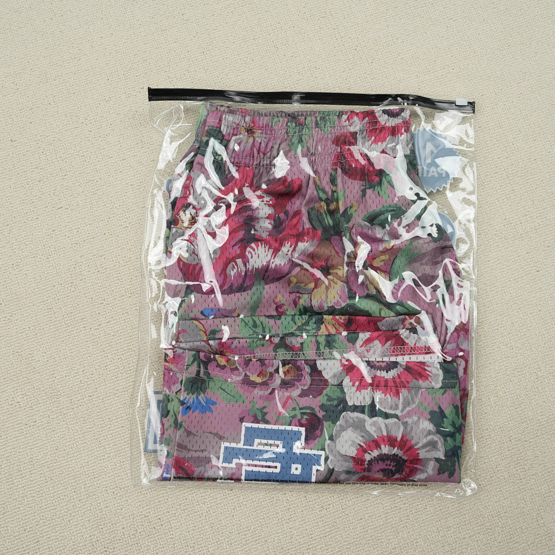 Chanel 80 Eric Emanuel EE Basic Short Wallpaper/Blue - Image 3