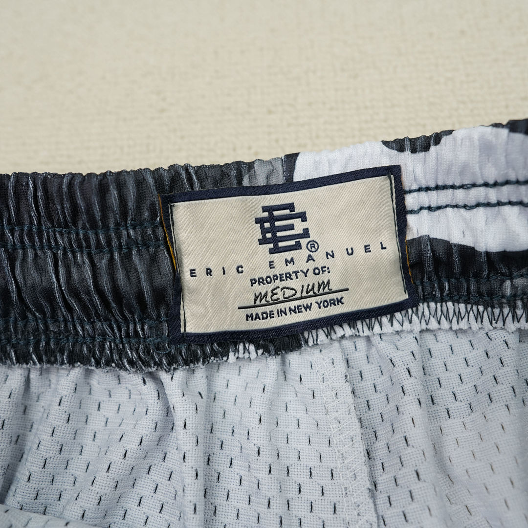 Chanel 80Eric Emanuel EE Basic Short White/Black (Camo) - Image 15
