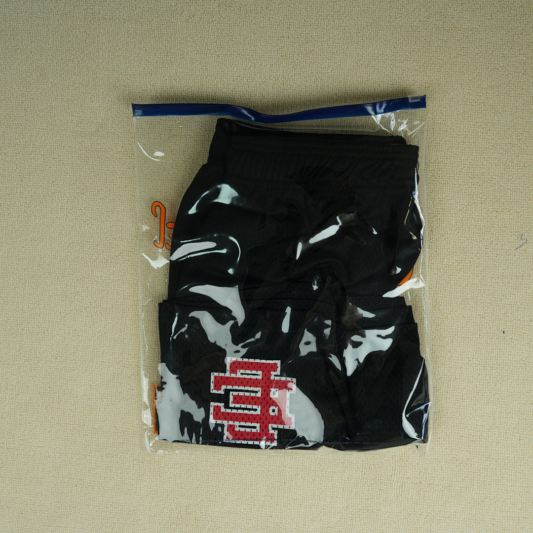 Chanel 80 Eric Emanuel EE Basic Short Black Varsity Red (FW21) - Image 5
