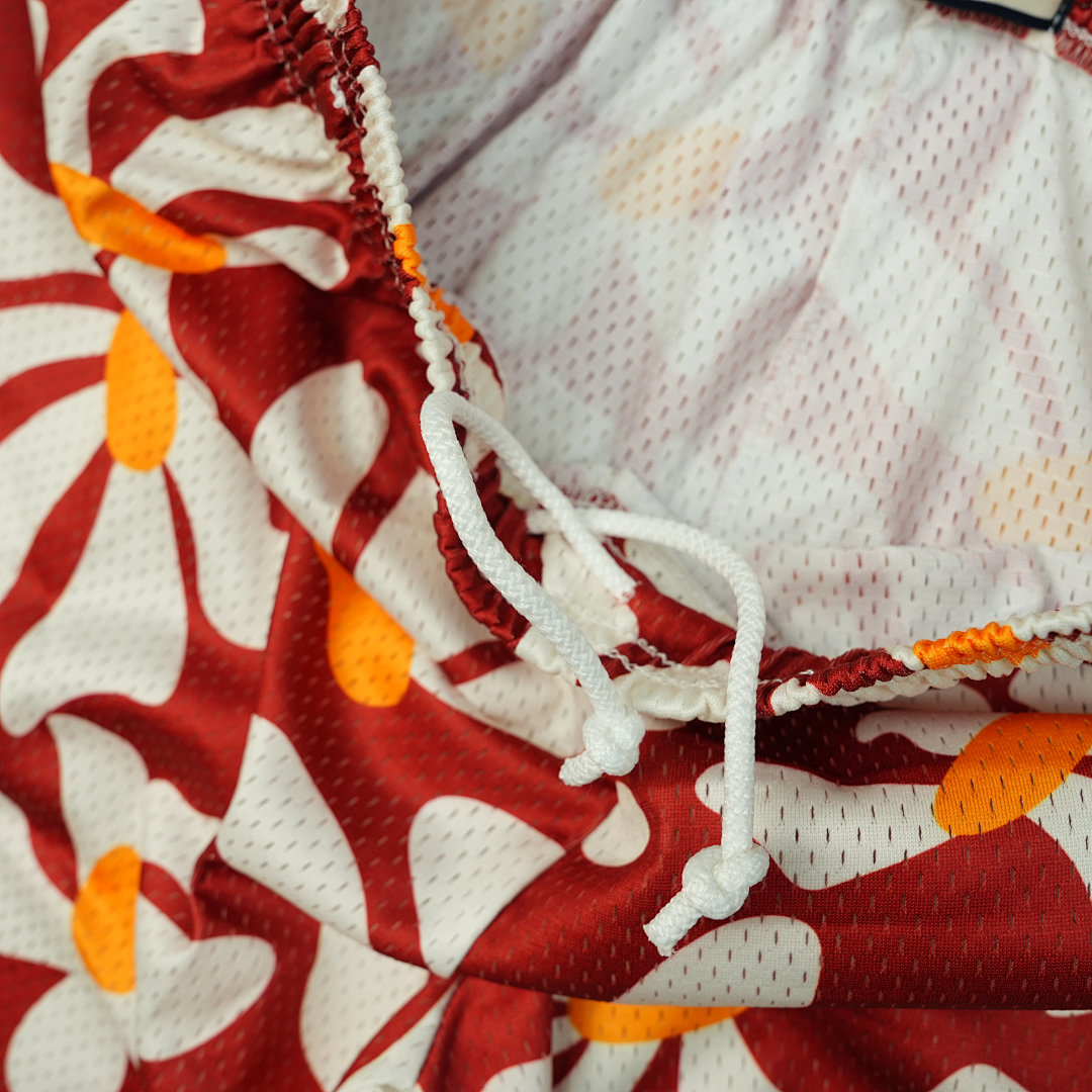 Chanel 80 Eric Emanuel EE Basic Short Red Daisies/Yellow - Image 9