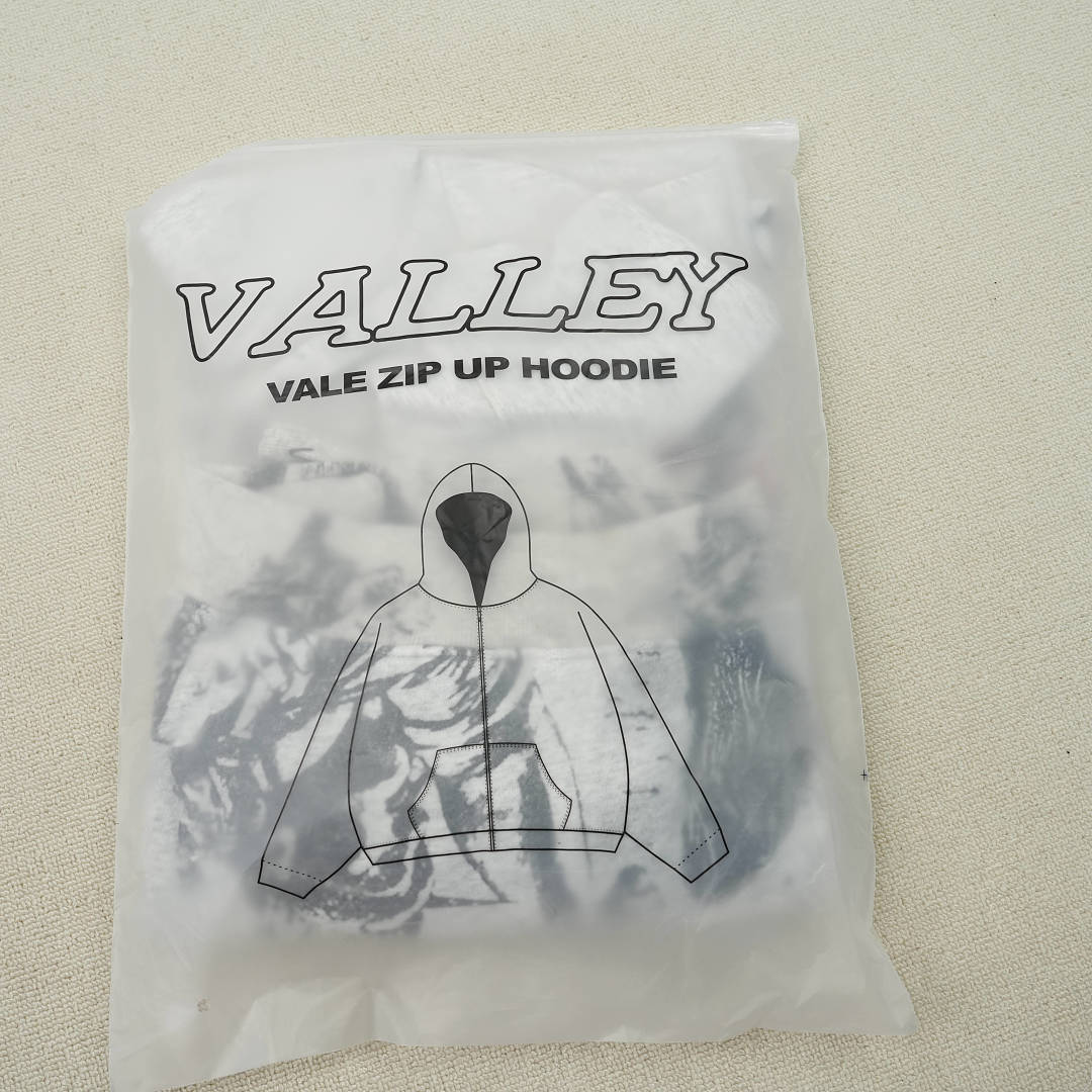 Other 330 Vale Hoodie - Image 4