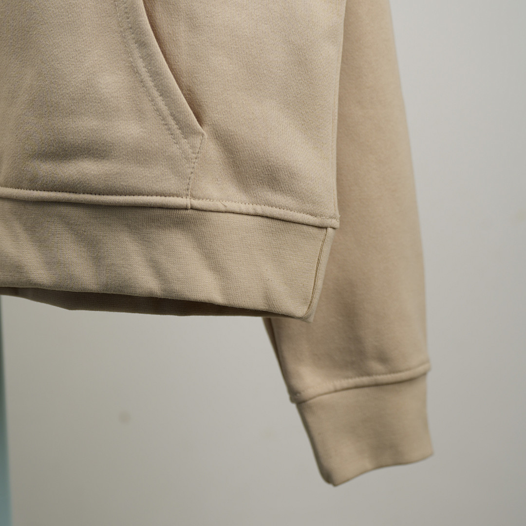 On Running Jacquemus Le Sweatshirt Hooded (Light Beige) - Image 8