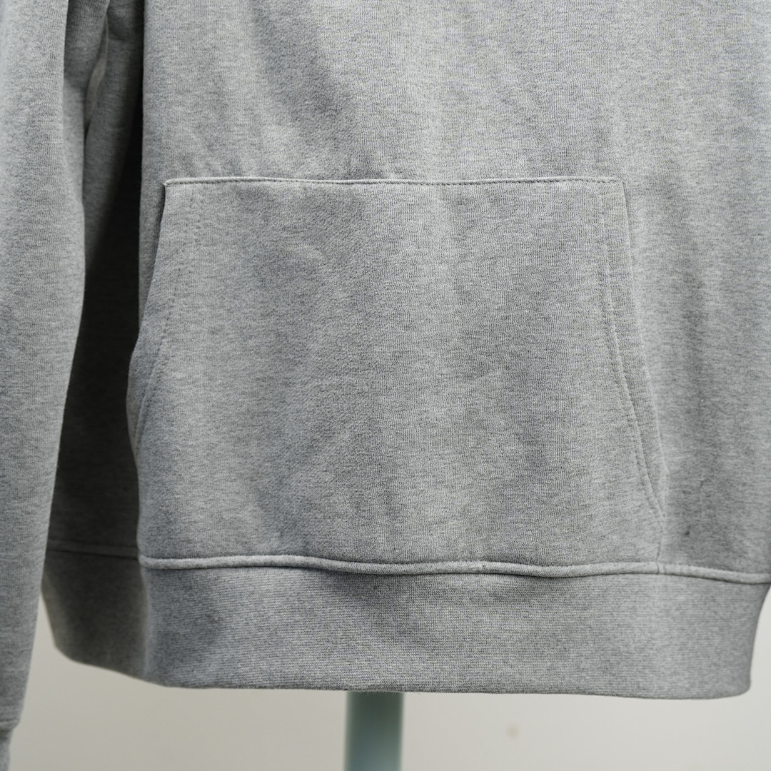 On Running Jacquemus Le Sweatshirt Hooded (Grey) - Image 9