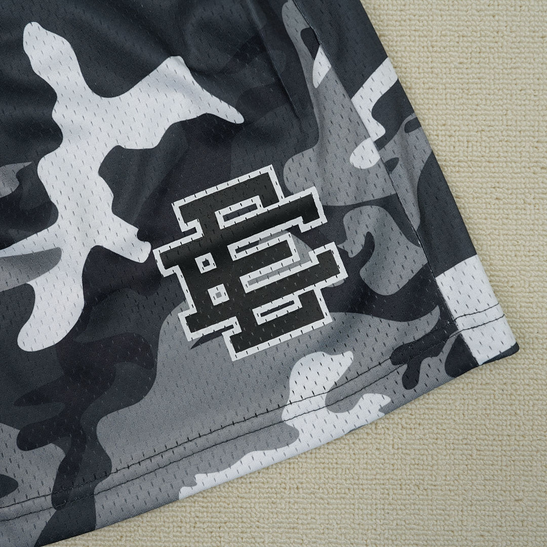 Chanel 80Eric Emanuel EE Basic Short White/Black (Camo) - Image 8