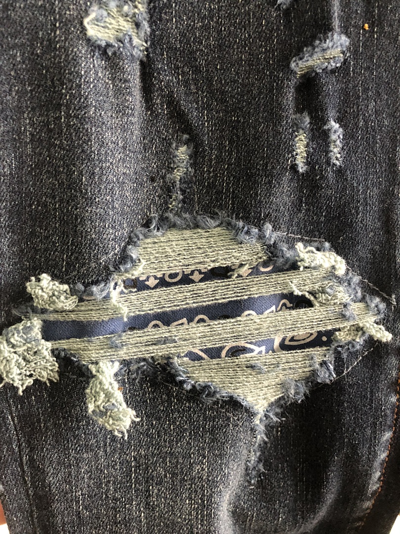 AMIRI Price:300Yuan Jeans - Image 4
